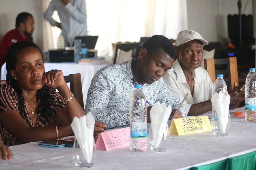 Fanamafisana ny fahaizamanao ny Comite de suivi Environnemental Regional ( CSER) ny Tetik'asa PICAS - 1